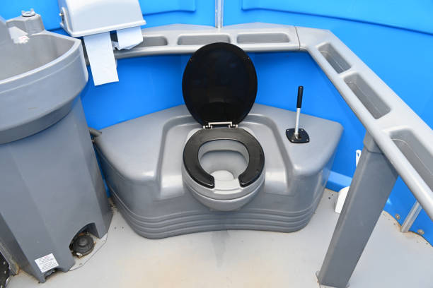 Best Affordable portable toilet rental  in River Hills, WI